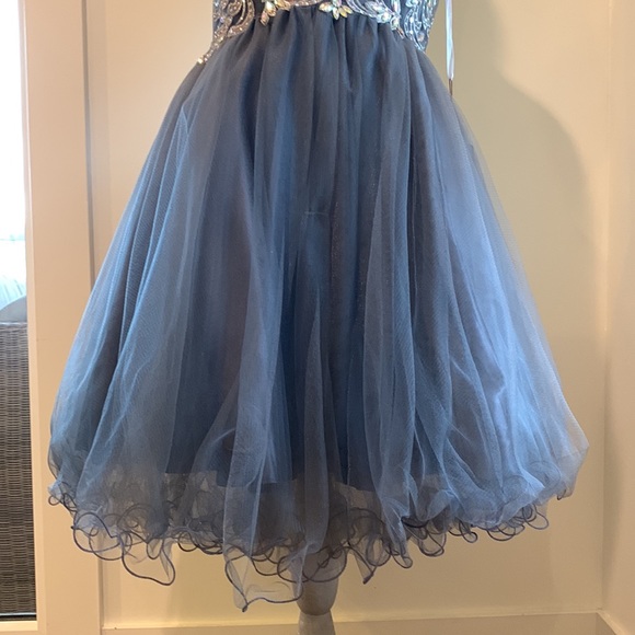 NWT. Juliet prom or grad dress - Picture 3 of 9
